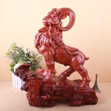 鎮(zhèn)宅招財添祥瑞——新款仿木樹脂麒麟擺件D258，開啟義烏工藝品新風(fēng)尚